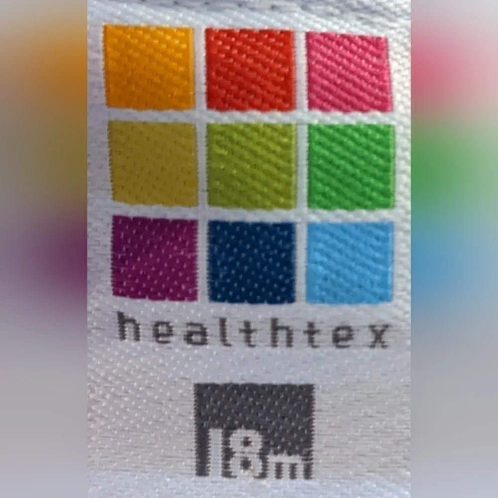 New with tags Healthtex pink and white floral dress. 18 months, T2K